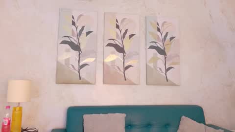 Snapshot of kristyl_paez chatting on February 27, 6:08 pm Cristina online show from February 27, 6:08 pm