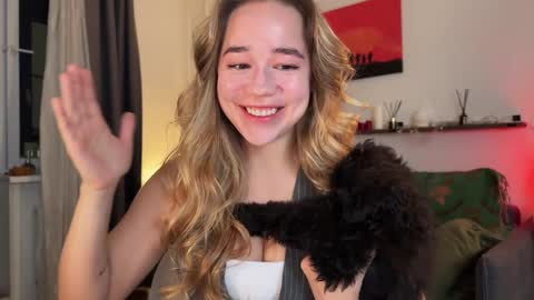 Snapshot of kristyspiritedaway chatting on February 5, 8:14 pm Kristy Nip slip shady Best model on CB online show from February 5, 8:14 pm