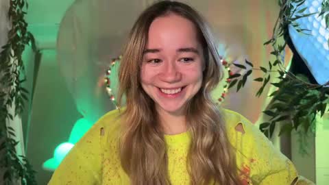 Snapshot of kristyspiritedaway chatting on February 15, 6:55 pm Kristy Nip slip shady Best model on CB online show from February 15, 6:55 pm