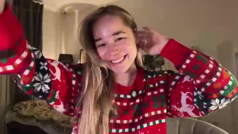 Snapshot of kristyspiritedaway chatting on March 12, 9:56 pm Kristy Nip slip shady Best model on CB online show from March 12, 9:56 pm