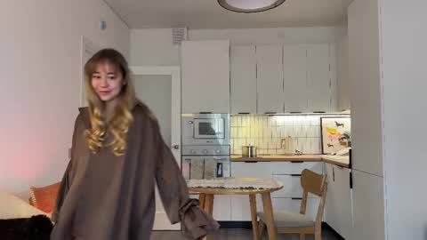 Snapshot of kristyspiritedaway chatting on October 2, 10:44 am Kristy Nip slip shady Best model on CB online show from October 2, 10:44 am