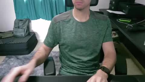 Snapshot of krocr_iras chatting on November 16, 11:27 am Lucas Edu online show from November 16, 11:27 am