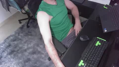 Snapshot of krocr_iras chatting on November 30, 5:06 pm Lucas Edu online show from November 30, 5:06 pm