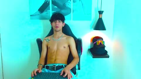 Snapshot of kroddy_sw chatting on December 29, 10:34 am justym online show from December 29, 10:34 am