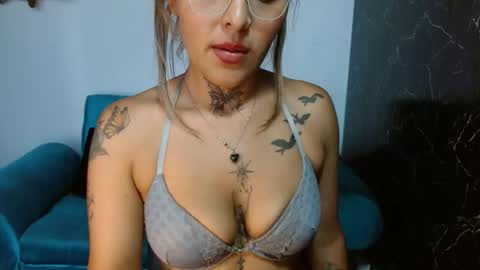 Snapshot of kronikafuckass chatting on February 7, 9:37 pm kronikafuckass online show from February 7, 9:37 pm