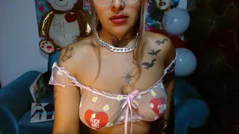 Snapshot of kronikafuckass chatting on February 14, 9:43 pm kronikafuckass online show from February 14, 9:43 pm