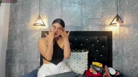 Snapshot of krystal_taylor23 chatting on October 10, 11:53 am Kystal Taylor online show from October 10, 11:53 am