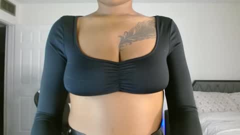 Krystal Blake online show from February 25, 11:58 pm