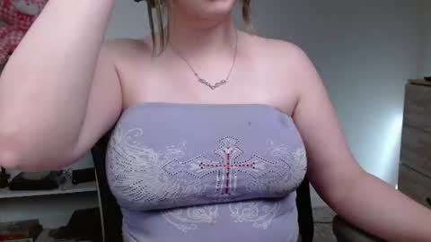 Krystal Syx online show from July 13, 11:40 pm