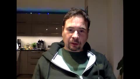 Snapshot of krzysztof1977 chatting on January 20, 8:50 pm krzysztof1977 online show from January 20, 8:50 pm