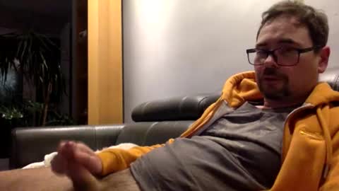 krzysztof1977 online show from March 10, 8:03 pm