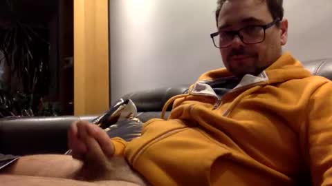 krzysztof1977 online show from March 20, 10:36 pm