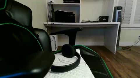 Kevin online show from February 4, 7:40 am