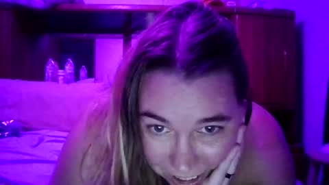 Snapshot of ktouchvision chatting on June 20, 3:42 am Curv Daze online show from June 20, 3:42 am