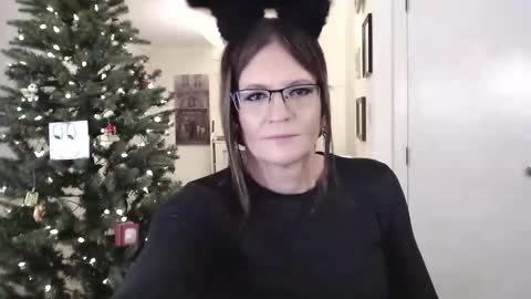 Cait online show from December 21, 5:03 am