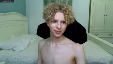 Snapshot of kudi_j chatting on October 31, 4:52 pm Kudi online show from October 31, 4:52 pm