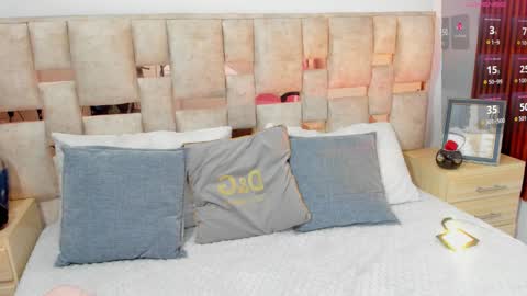 Snapshot of kuitty_sara chatting on November 19, 11:32 am SARA online show from November 19, 11:32 am