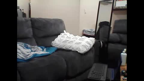 Snapshot of kulinky6969 chatting on December 15, 10:18 am kulinky6969 online show from December 15, 10:18 am