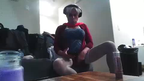 Snapshot of kulinky6969 chatting on February 13, 12:11 pm kulinky6969 online show from February 13, 12:11 pm