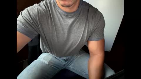 Snapshot of kungfu600 chatting on December 18, 3:07 pm kungfu600 online show from December 18, 3:07 pm