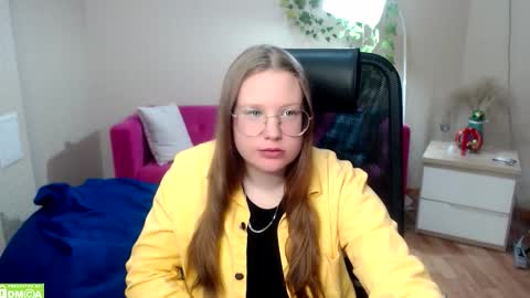 kuri_u online show from January 15, 9:36 am