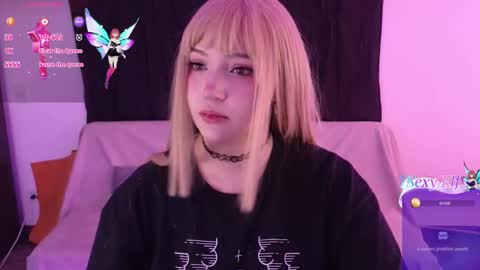 Snapshot of kurochan420 chatting on December 10, 10:26 pm Andy online show from December 10, 10:26 pm