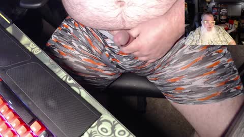 Snapshot of kustom77 chatting on December 19, 6:45 pm Vlad Voivode of Wallachia online show from December 19, 6:45 pm