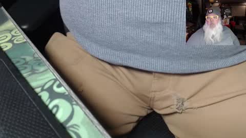 Snapshot of kustom77 chatting on February 17, 5:10 pm Vlad Voivode of Wallachia online show from February 17, 5:10 pm