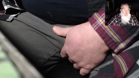 Snapshot of kustom77 chatting on February 23, 3:18 pm Vlad Voivode of Wallachia online show from February 23, 3:18 pm