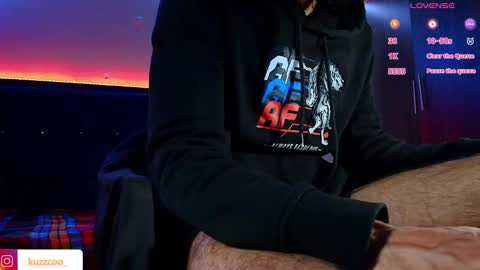 kuzzcoo online show from February 7, 3:10 am