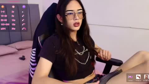 kvas_tay1 online show from March 8, 11:58 am