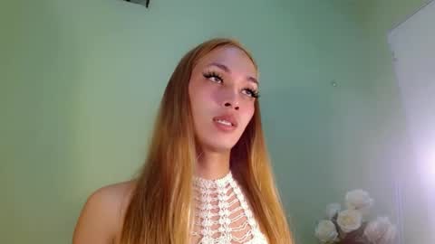 Snapshot of kween_romance chatting on January 1, 1:16 pm Kween online show from January 1, 1:16 pm