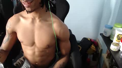 Snapshot of kwonder78 chatting on March 8, 6:01 pm kwonder78 online show from March 8, 6:01 pm