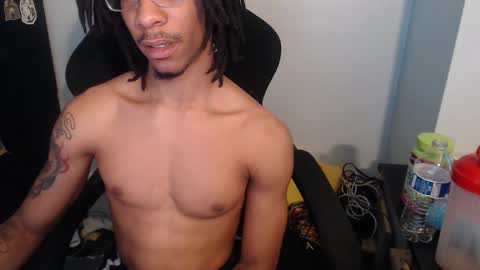 Snapshot of kwonder78 chatting on April 4, 11:35 pm kwonder78 online show from April 4, 11:35 pm