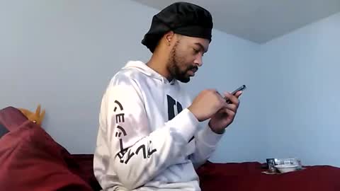 Snapshot of kxxxng chatting on December 21, 4:14 pm JermaineKxng online show from December 21, 4:14 pm