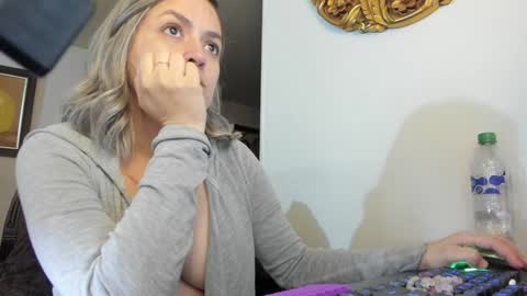 kyhara online show from January 26, 5:02 am