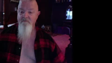 Snapshot of kyhgihntight chatting on January 2, 5:29 pm Nick Nude Celt KYHighNTight online show from January 2, 5:29 pm