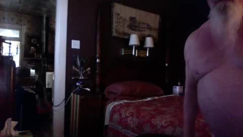 Snapshot of kyhgihntight chatting on March 24, 3:33 am Nick Nude Celt KYHighNTight online show from March 24, 3:33 am