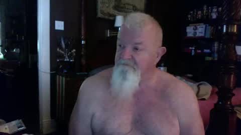 Snapshot of kyhgihntight chatting on May 3, 10:49 pm Nick Nude Celt KYHighNTight online show from May 3, 10:49 pm