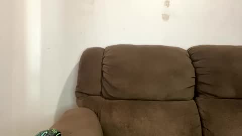 Snapshot of kyle67527 chatting on January 17, 6:33 pm kyle67527 online show from January 17, 6:33 pm