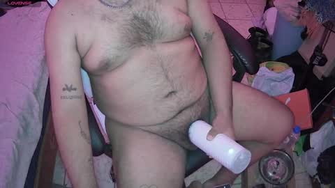 Snapshot of kyledonovvan chatting on October 28, 8:18 am Kyle online show from October 28, 8:18 am