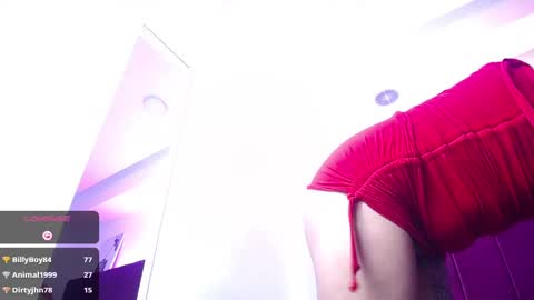 Kylee28 online show from February 11, 12:59 am