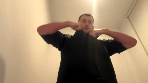 Snapshot of kylegotittt chatting on February 14, 5:19 am Hotbody545 online show from February 14, 5:19 am