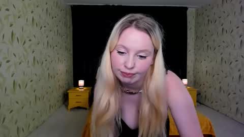 Snapshot of kyleyjackson chatting on November 8, 12:38 pm Kyley online show from November 8, 12:38 pm