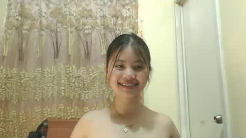 its me KYLIE online show from October 20, 2:50 pm