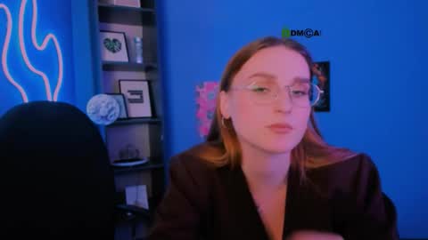 Kylie loves u online show from March 7, 2:14 pm