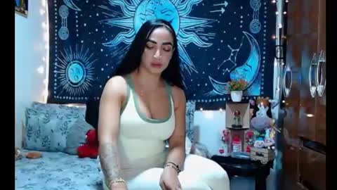 kylie online show from July 25, 12:53 am