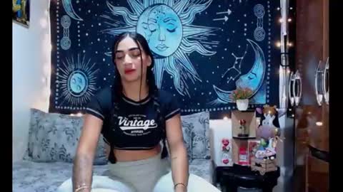 kylie online show from July 30, 11:15 pm