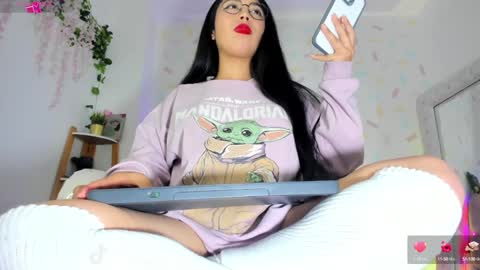 Kylie online show from January 30, 9:58 pm