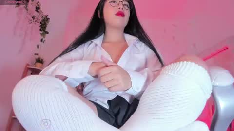 Kylie online show from July 30, 6:01 am